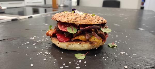 Bagel à l'effiloché de confit de canard