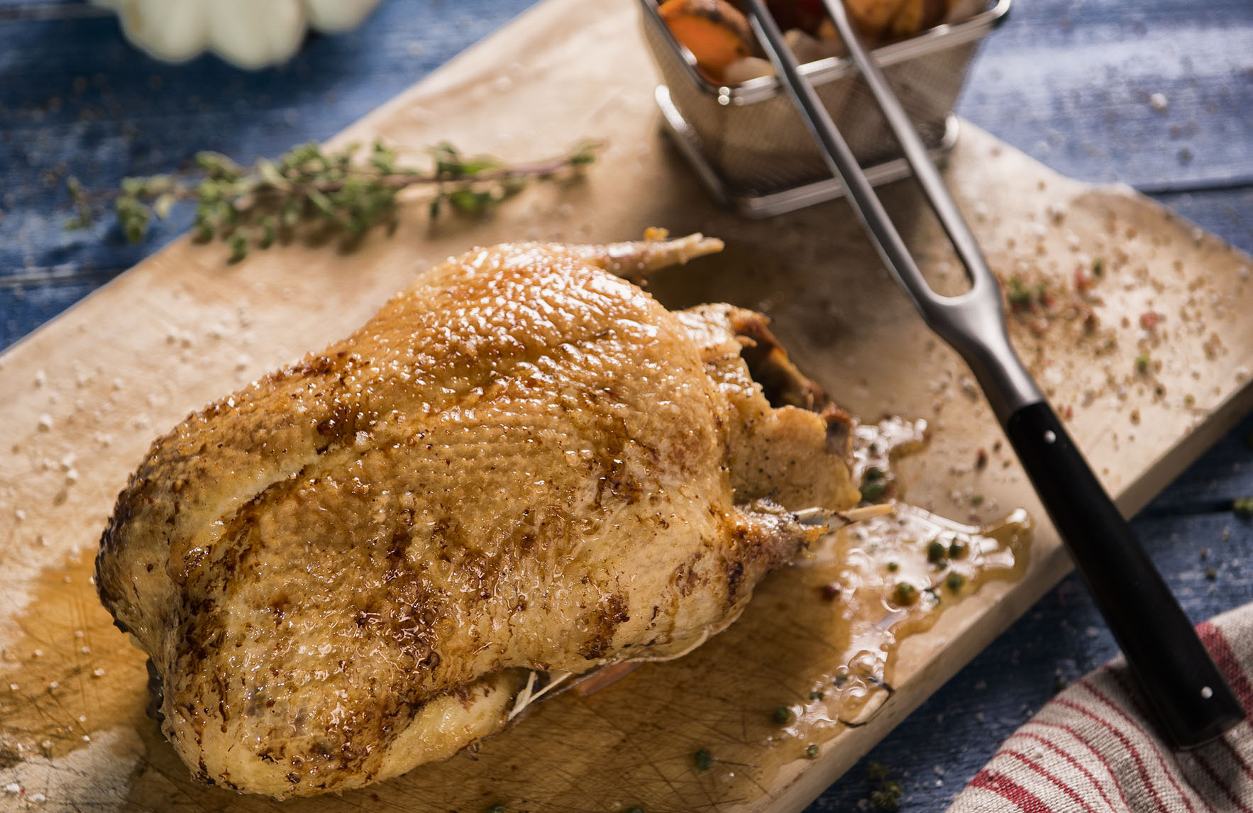 Canard entier prêt à cuire